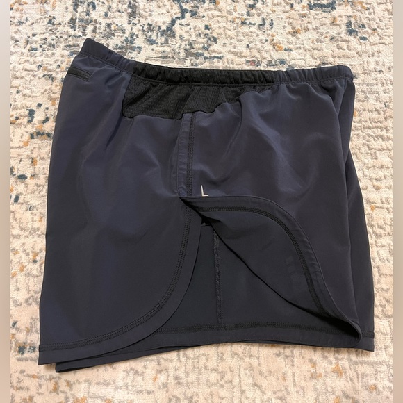 Pearl Izumi P.R.O. Fly Ultra Running Shorts - Men’s Medium - Picture 8 of 9